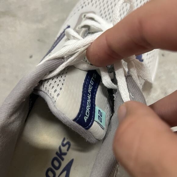 Womens Brooks Adrenaline GTS 22 Running Shoes Sz 10D 1203532A045 - Picture 7 of 9